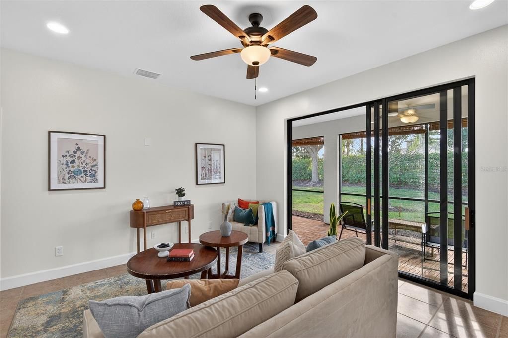 待售: $389,000 (2 贝兹, 3 浴室, 1933 平方英尺)