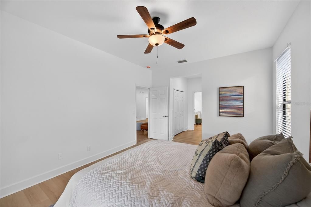 待售: $389,000 (2 贝兹, 3 浴室, 1933 平方英尺)