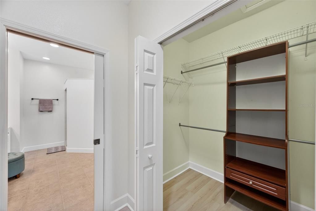 待售: $389,000 (2 贝兹, 3 浴室, 1933 平方英尺)