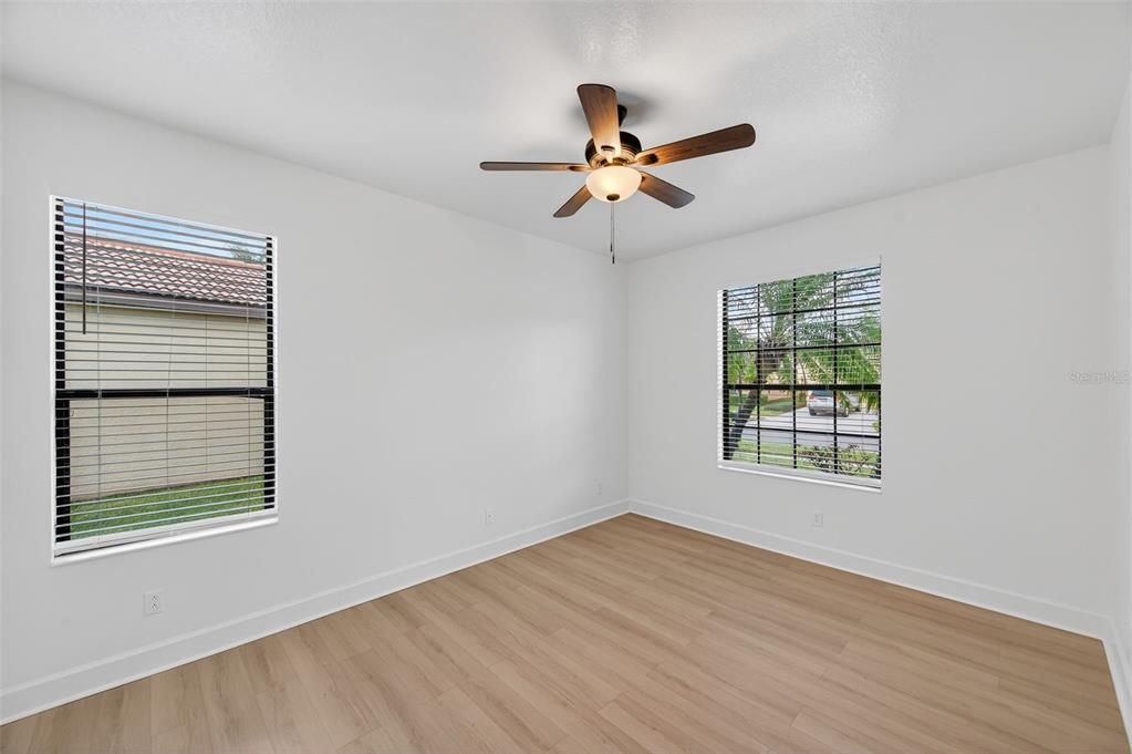 待售: $389,000 (2 贝兹, 3 浴室, 1933 平方英尺)