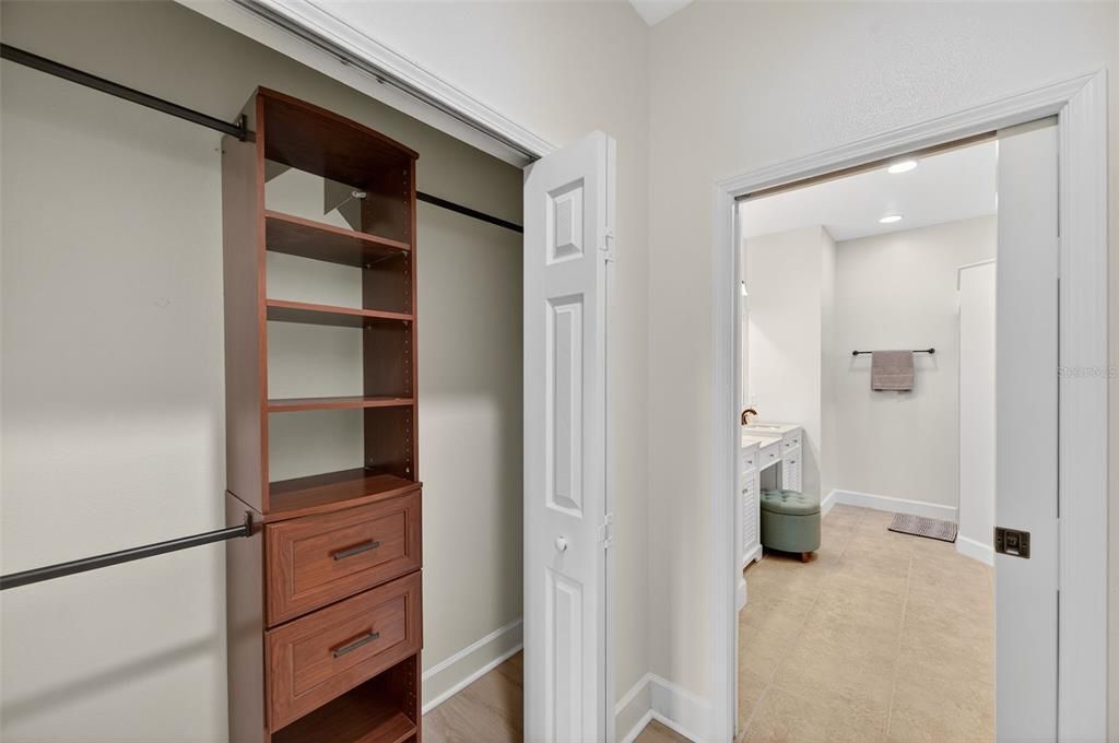 待售: $389,000 (2 贝兹, 3 浴室, 1933 平方英尺)