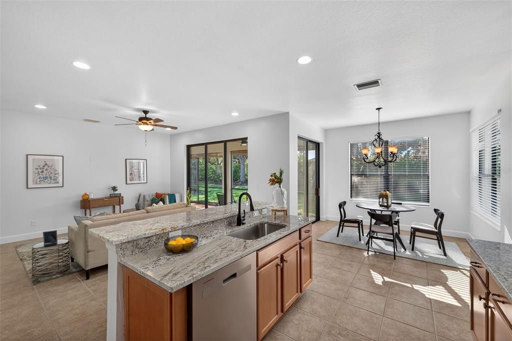 待售: $389,000 (2 贝兹, 3 浴室, 1933 平方英尺)