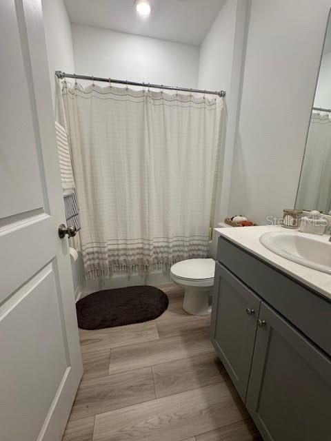 For Rent: $2,450 (3 beds, 2 baths, 1703 Square Feet)