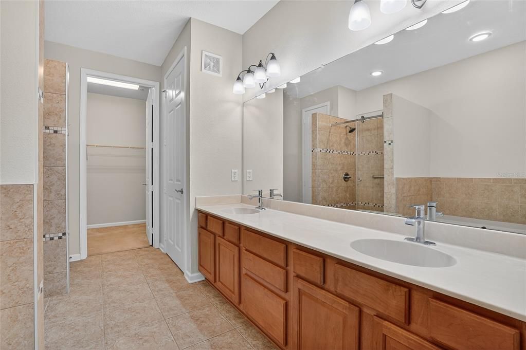 For Sale: $410,000 (2 beds, 2 baths, 1730 Square Feet)