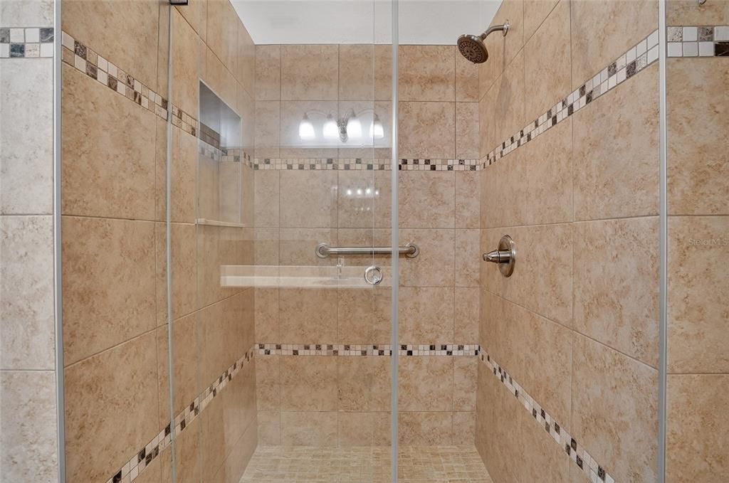 For Sale: $410,000 (2 beds, 2 baths, 1730 Square Feet)