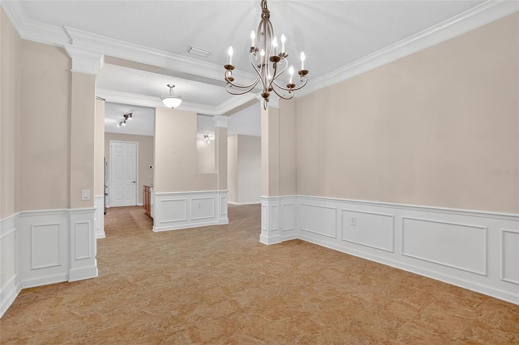 For Sale: $410,000 (2 beds, 2 baths, 1730 Square Feet)