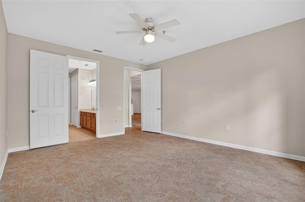 For Sale: $410,000 (2 beds, 2 baths, 1730 Square Feet)