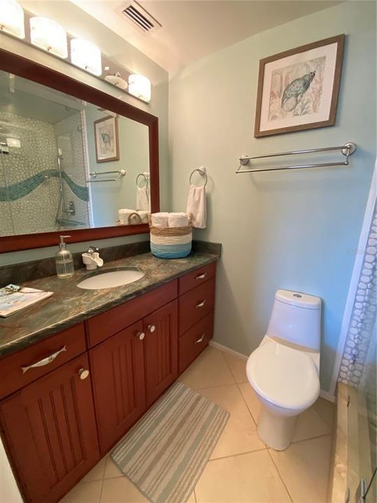 В аренду: $2,400 (2 спален, 2 ванн, 1092 Квадратных фут)