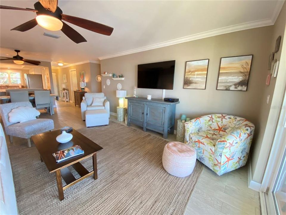 В аренду: $2,400 (2 спален, 2 ванн, 1092 Квадратных фут)