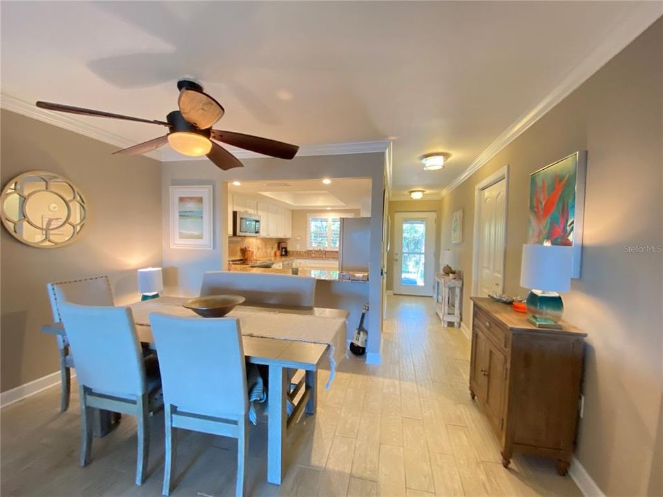 В аренду: $2,400 (2 спален, 2 ванн, 1092 Квадратных фут)