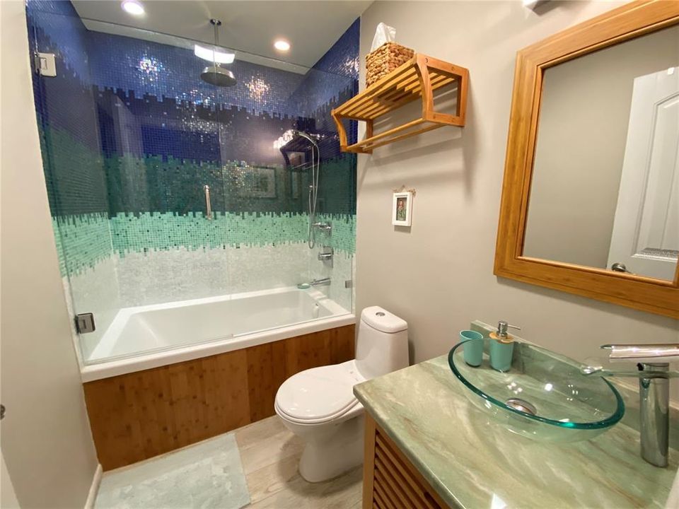 В аренду: $2,400 (2 спален, 2 ванн, 1092 Квадратных фут)