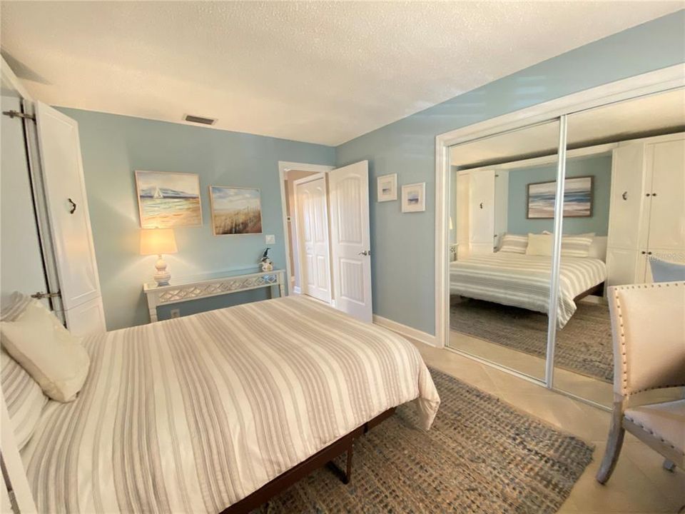 В аренду: $2,400 (2 спален, 2 ванн, 1092 Квадратных фут)