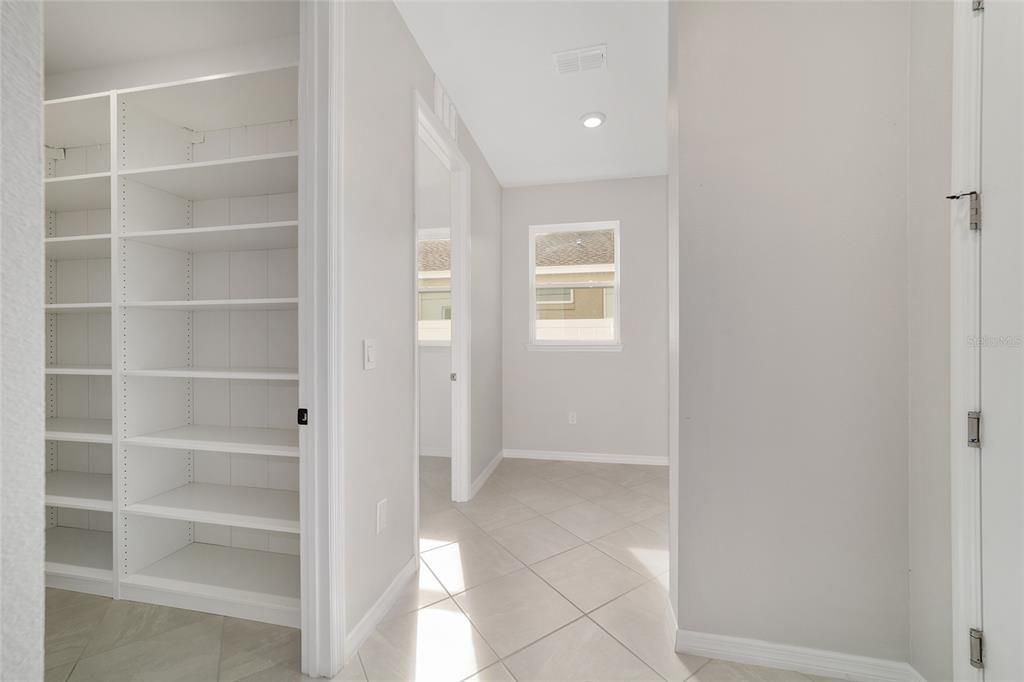 En Venta: $475,000 (4 camas, 3 baños, 2881 Pies cuadrados)