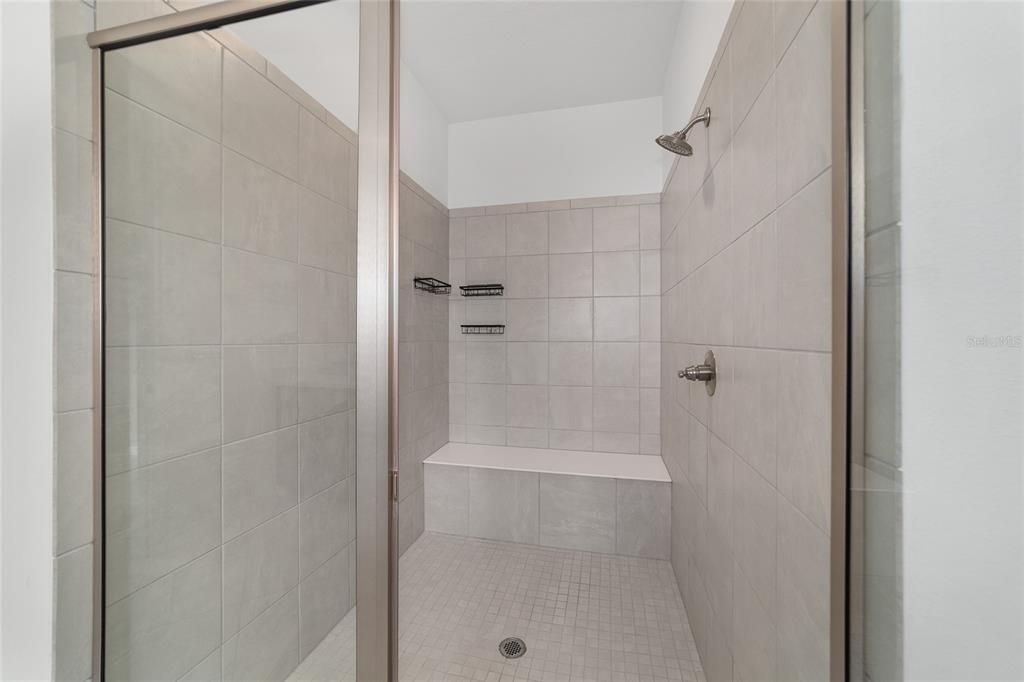 En Venta: $475,000 (4 camas, 3 baños, 2881 Pies cuadrados)