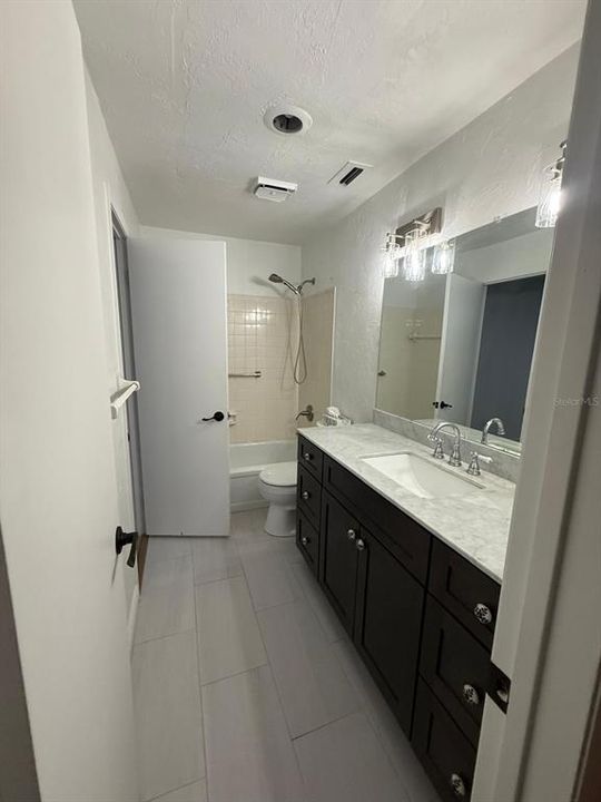 В аренду: $1,550 (2 спален, 2 ванн, 1110 Квадратных фут)
