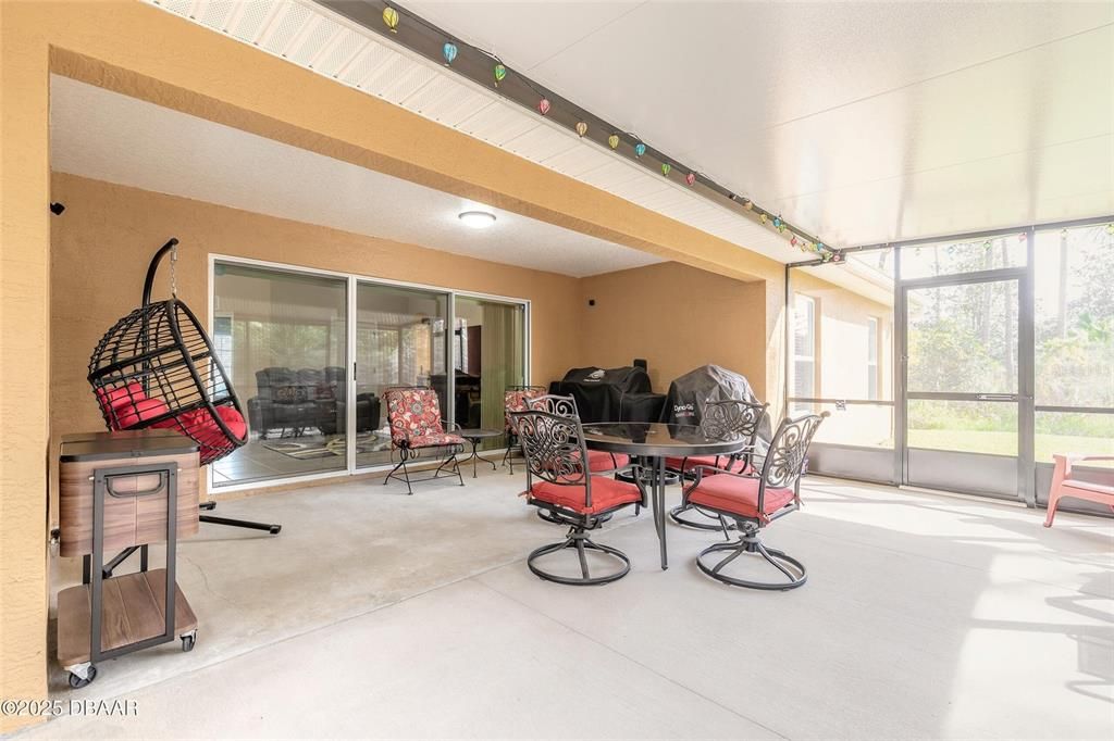 待售: $399,900 (3 贝兹, 3 浴室, 2200 平方英尺)