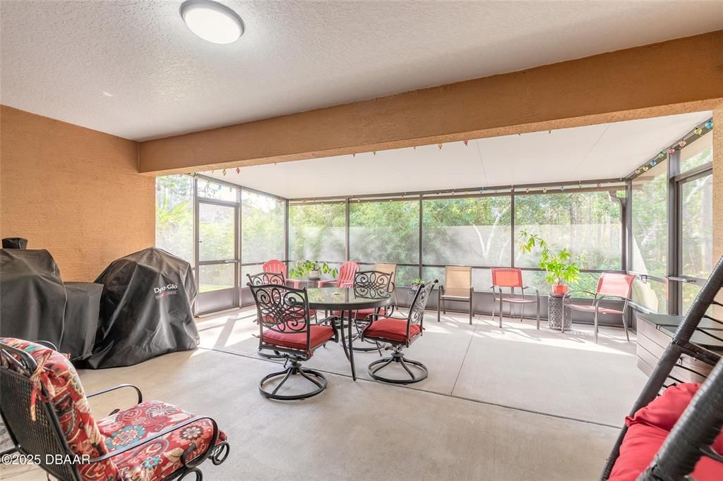 待售: $399,900 (3 贝兹, 3 浴室, 2200 平方英尺)