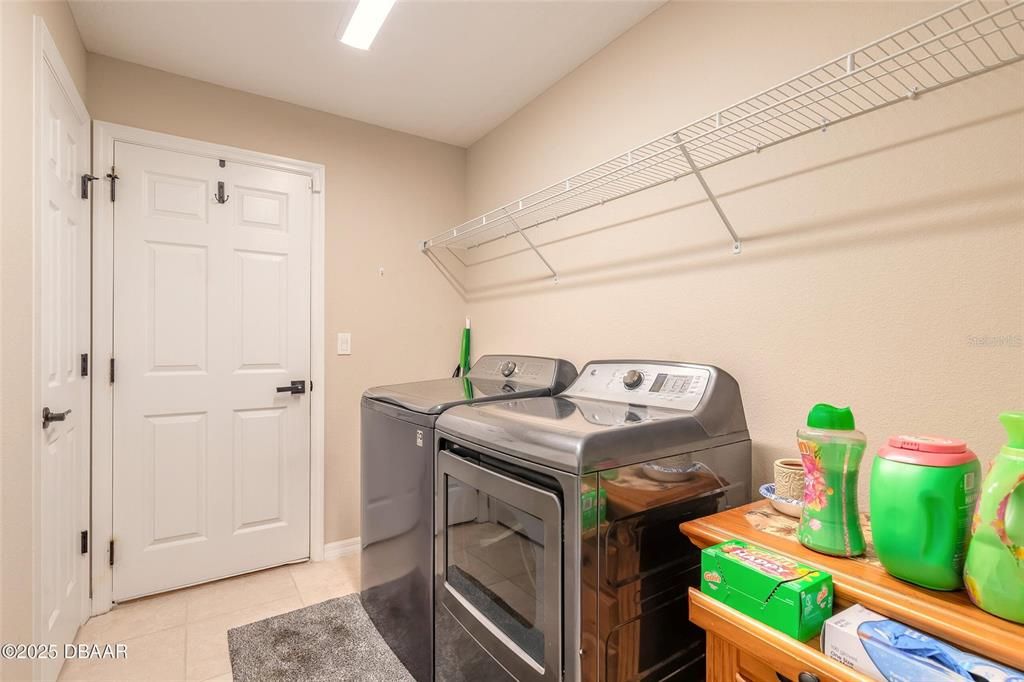 待售: $399,900 (3 贝兹, 3 浴室, 2200 平方英尺)