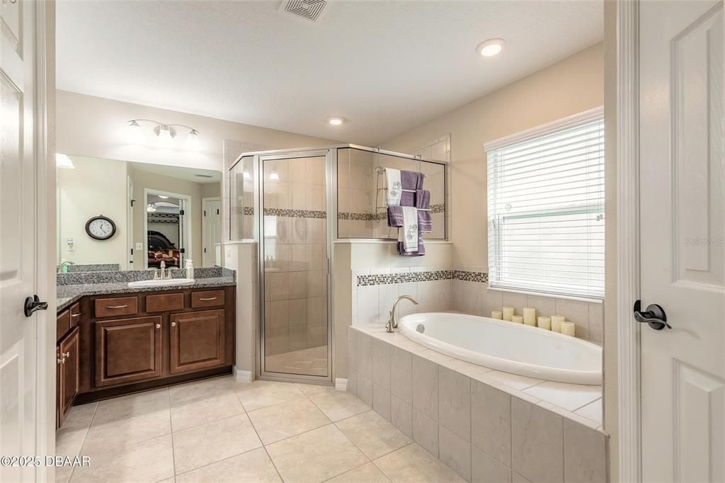 待售: $399,900 (3 贝兹, 3 浴室, 2200 平方英尺)