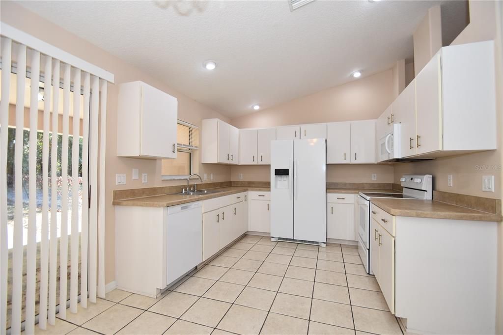 出租: $1,650 (3 贝兹, 2 浴室, 1270 平方英尺)