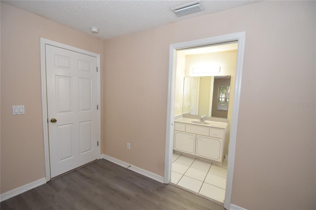 出租: $1,650 (3 贝兹, 2 浴室, 1270 平方英尺)