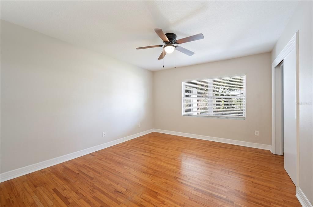 待售: $549,900 (3 贝兹, 2 浴室, 2058 平方英尺)