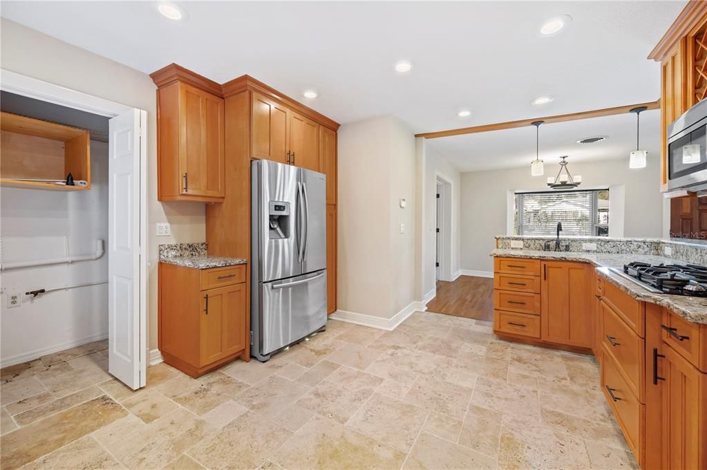 待售: $549,900 (3 贝兹, 2 浴室, 2058 平方英尺)