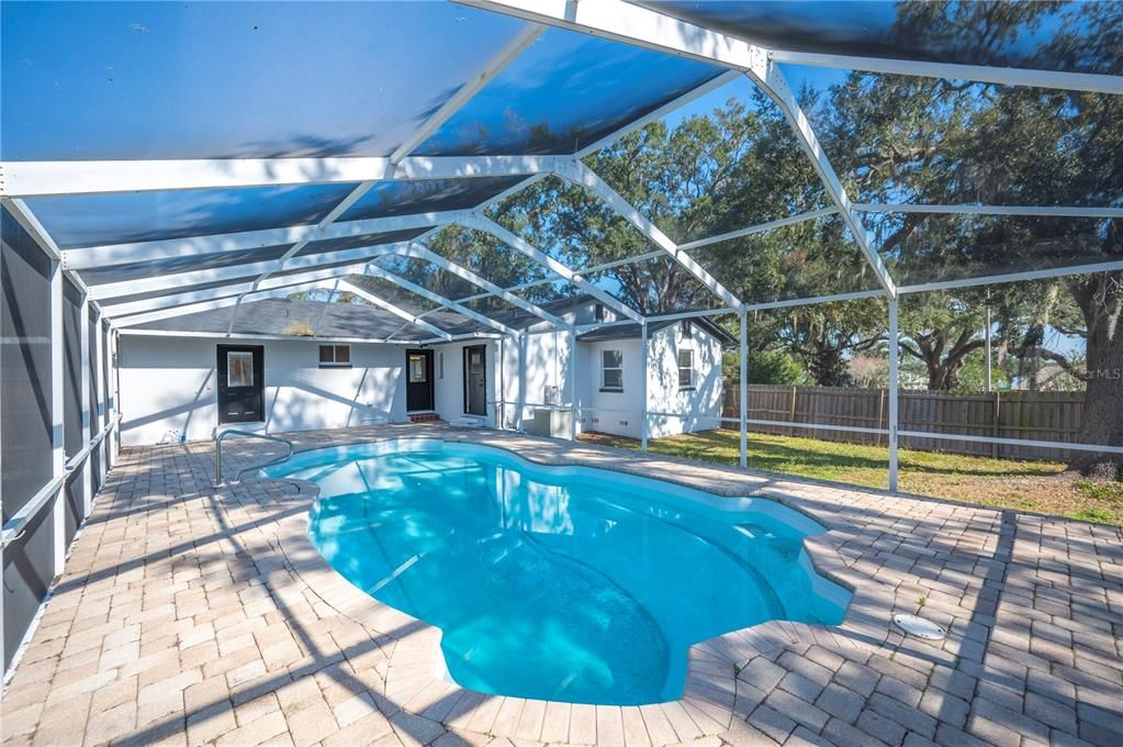 待售: $549,900 (3 贝兹, 2 浴室, 2058 平方英尺)