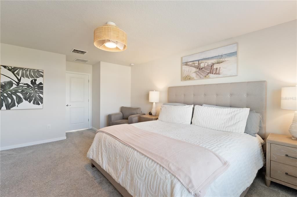 На продажу: $529,900 (4 спален, 3 ванн, 2207 Квадратных фут)