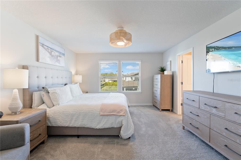 На продажу: $529,900 (4 спален, 3 ванн, 2207 Квадратных фут)