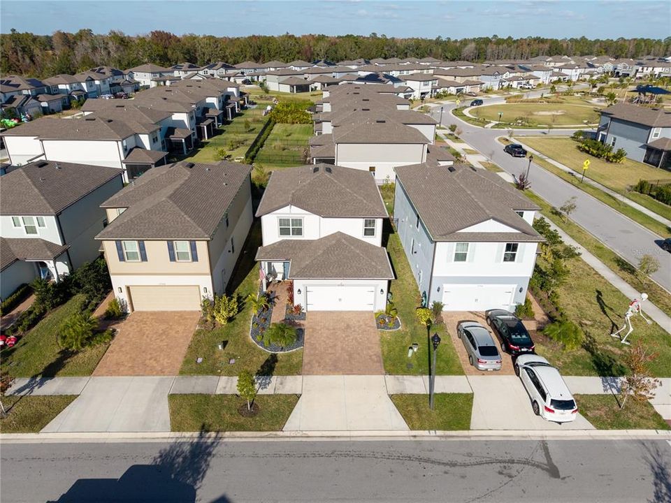 На продажу: $529,900 (4 спален, 3 ванн, 2207 Квадратных фут)