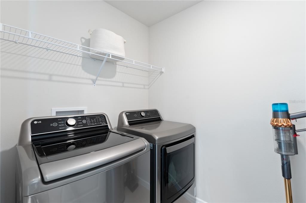 На продажу: $529,900 (4 спален, 3 ванн, 2207 Квадратных фут)