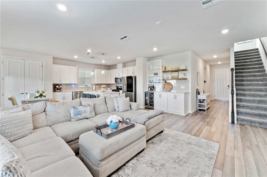 На продажу: $529,900 (4 спален, 3 ванн, 2207 Квадратных фут)