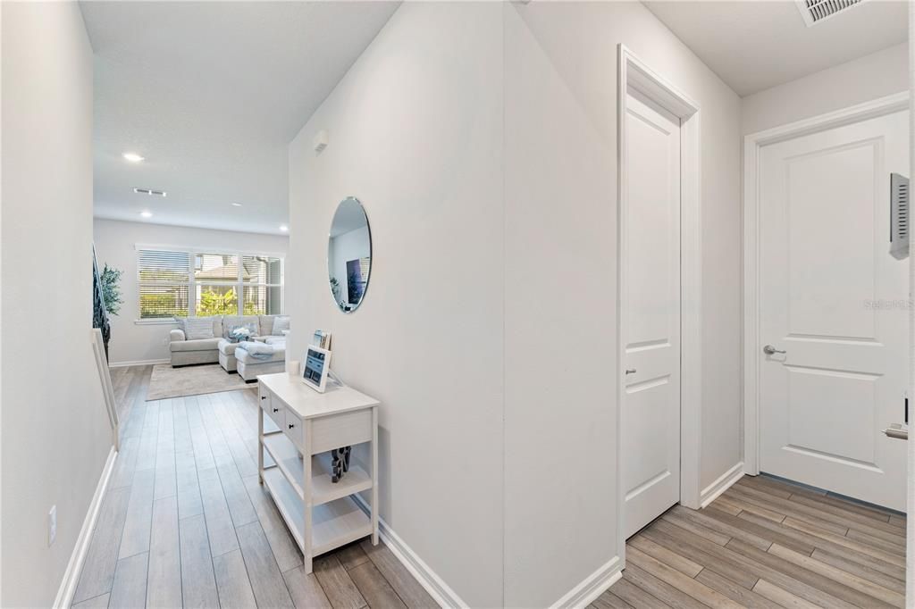 На продажу: $529,900 (4 спален, 3 ванн, 2207 Квадратных фут)