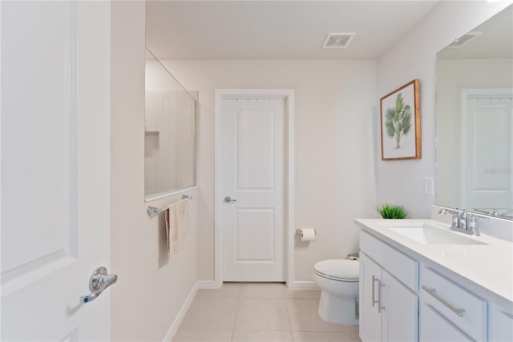 На продажу: $529,900 (4 спален, 3 ванн, 2207 Квадратных фут)