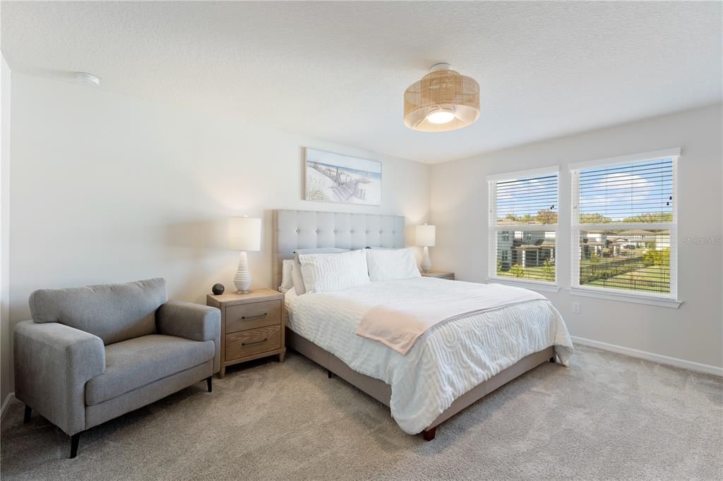 На продажу: $529,900 (4 спален, 3 ванн, 2207 Квадратных фут)