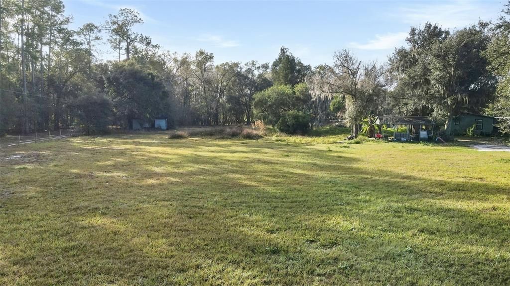 待售: $250,000 (4 贝兹, 2 浴室, 1248 平方英尺)