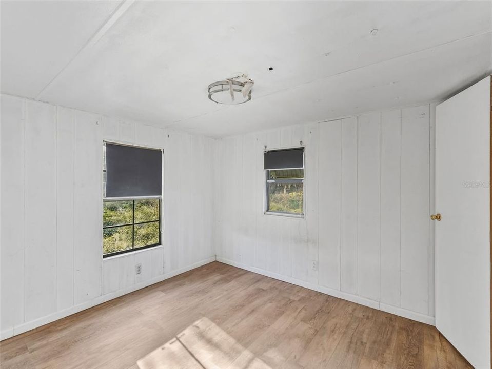 待售: $250,000 (4 贝兹, 2 浴室, 1248 平方英尺)