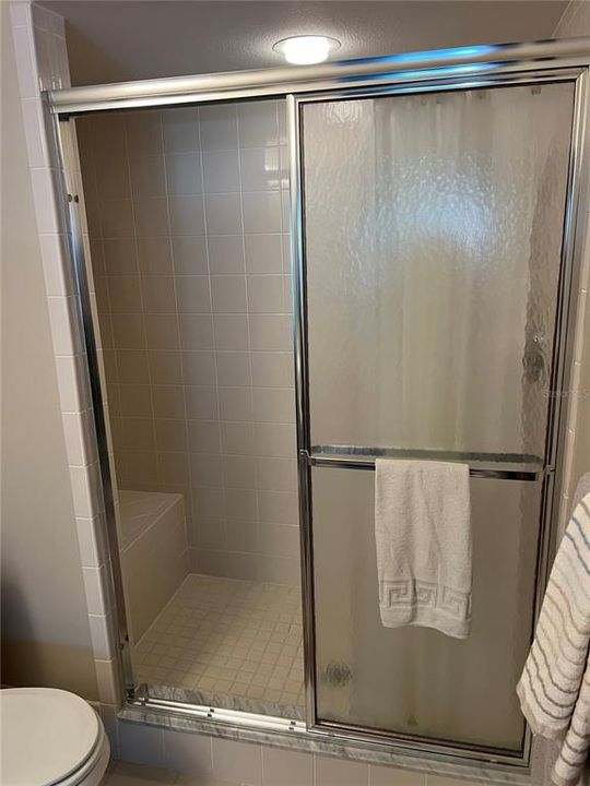 待售: $275,000 (3 贝兹, 2 浴室, 1325 平方英尺)