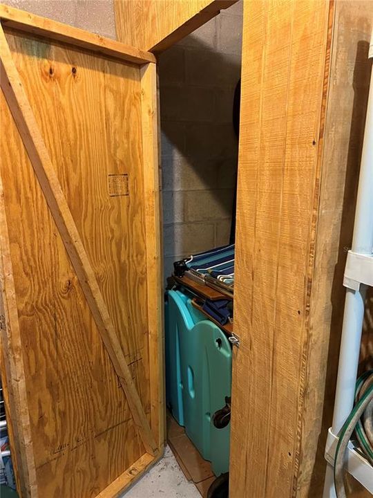 待售: $275,000 (3 贝兹, 2 浴室, 1325 平方英尺)