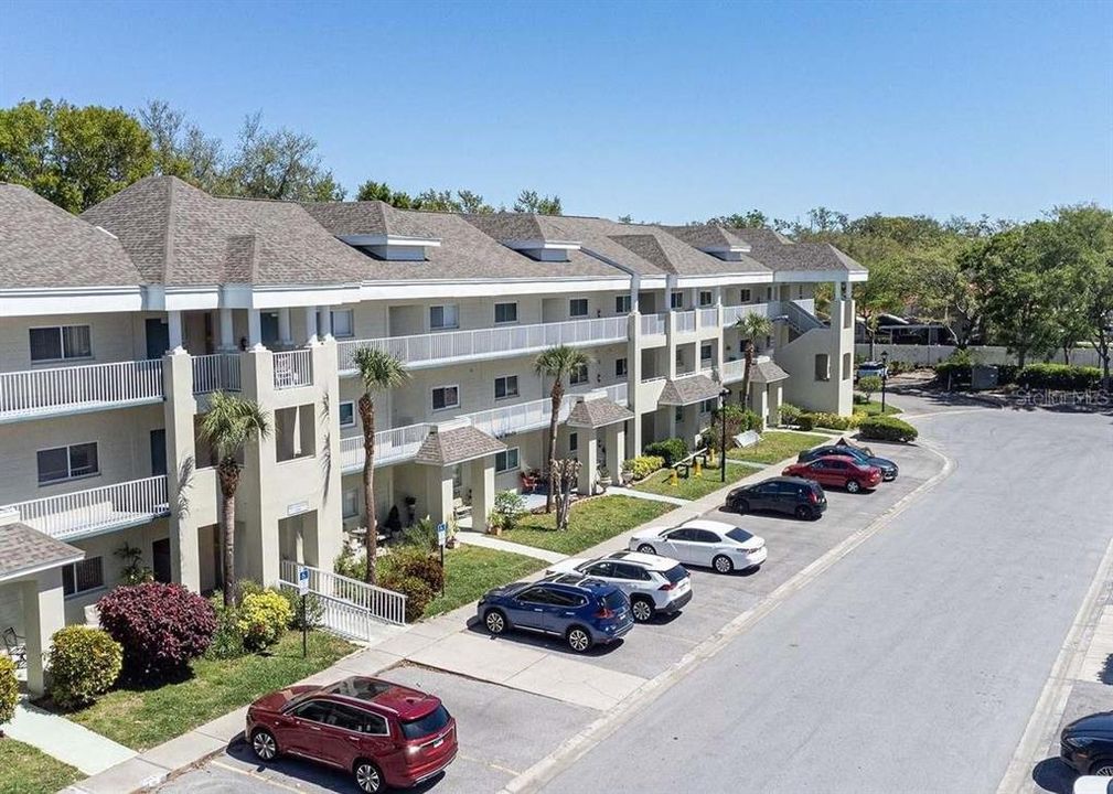 待售: $275,000 (3 贝兹, 2 浴室, 1325 平方英尺)