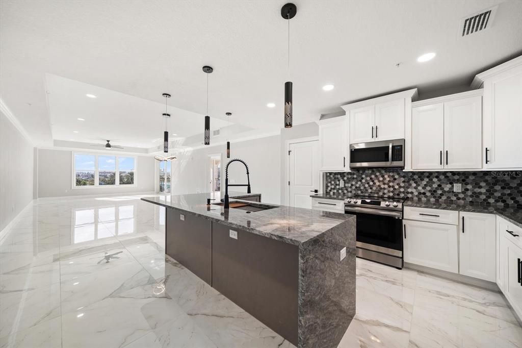 На продажу: $1,195,000 (3 спален, 2 ванн, 1965 Квадратных фут)