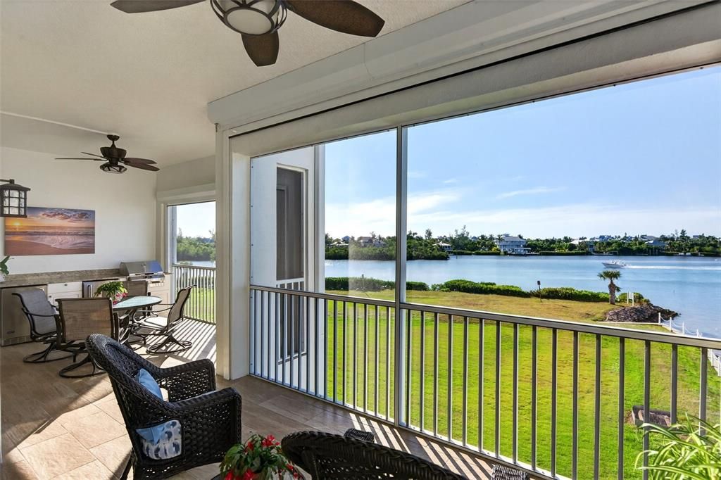 En Venta: $948,000 (3 camas, 2 baños, 2013 Pies cuadrados)