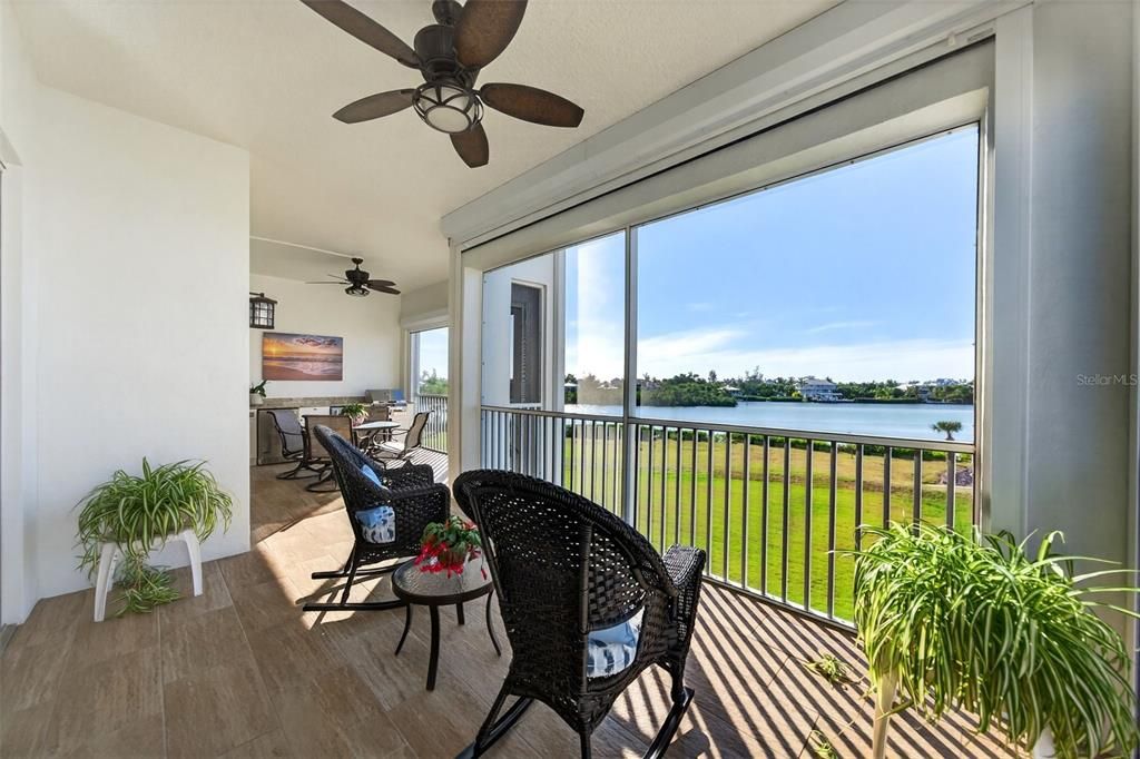 En Venta: $948,000 (3 camas, 2 baños, 2013 Pies cuadrados)