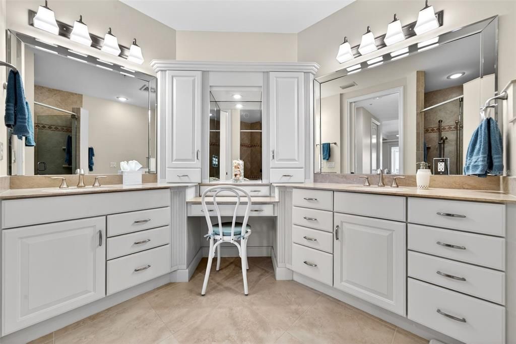 En Venta: $948,000 (3 camas, 2 baños, 2013 Pies cuadrados)