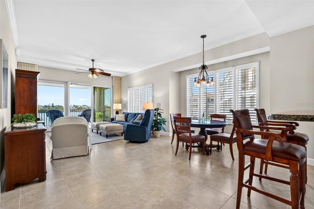 En Venta: $948,000 (3 camas, 2 baños, 2013 Pies cuadrados)