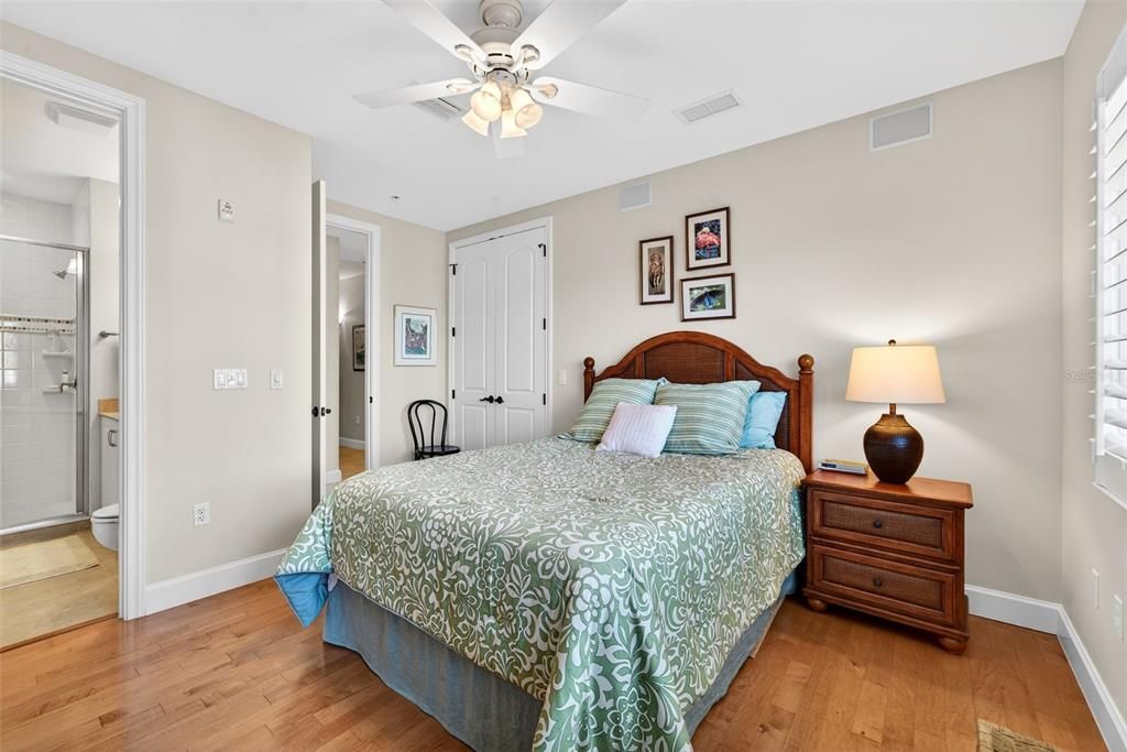 En Venta: $948,000 (3 camas, 2 baños, 2013 Pies cuadrados)