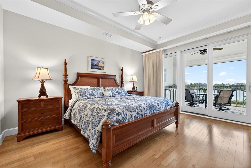 En Venta: $948,000 (3 camas, 2 baños, 2013 Pies cuadrados)