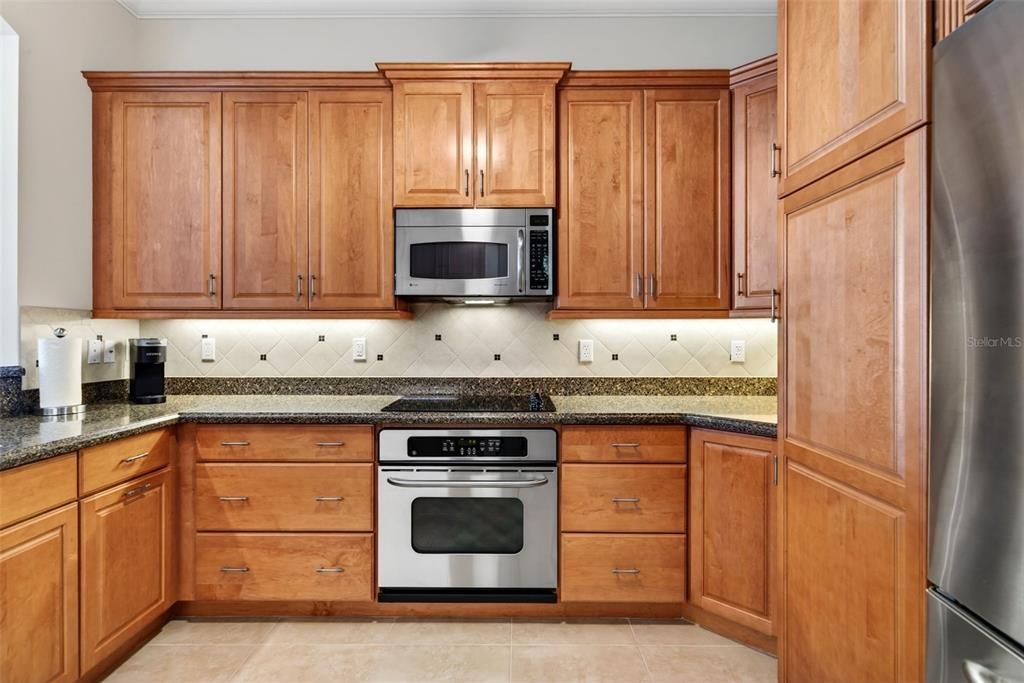 En Venta: $948,000 (3 camas, 2 baños, 2013 Pies cuadrados)