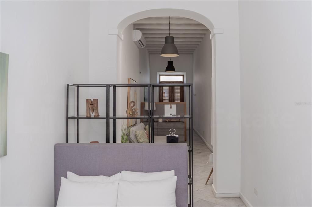 En Venta: $855,000 (2 camas, 2 baños, 2000 Pies cuadrados)